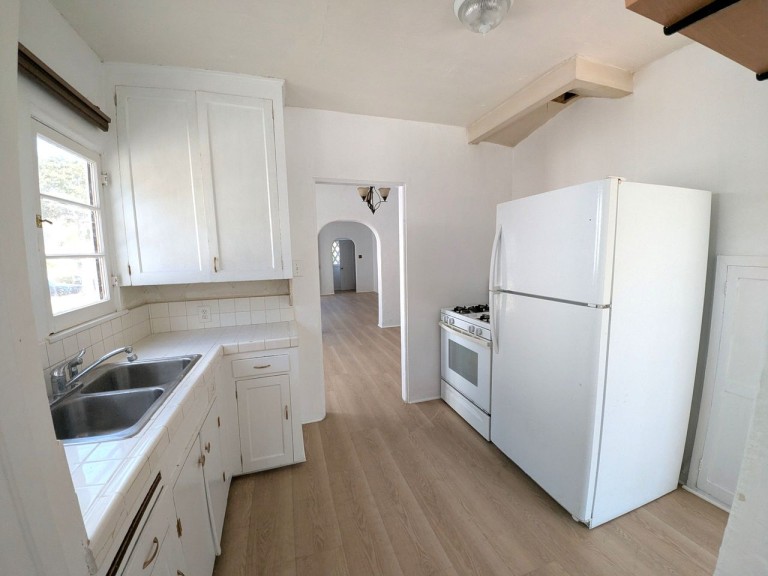 e-kitchen2.jpg